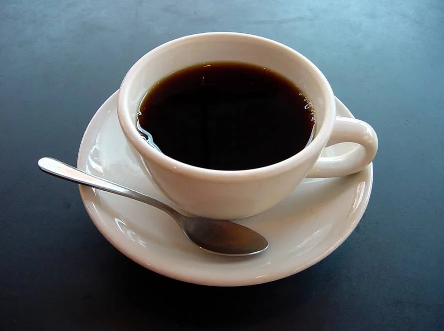 Taza de café como fuente de cafeína antes de entrenar para mejorar el rendimiento