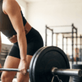 Faja lumbar y cinturón de gimnasio: qué dice la ciencia en 2026 sobre el dolor de espalda y el rendimiento